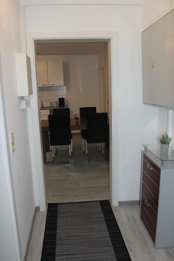 Gut Gelegenes Appartment Mit Wifi, Parkplatz, Wama, Trockner Usw. カイザースラウテルン エクステリア 写真